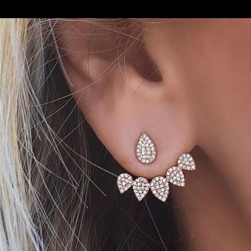 😍SILVER WATER DROP BLINGY EARRINGS